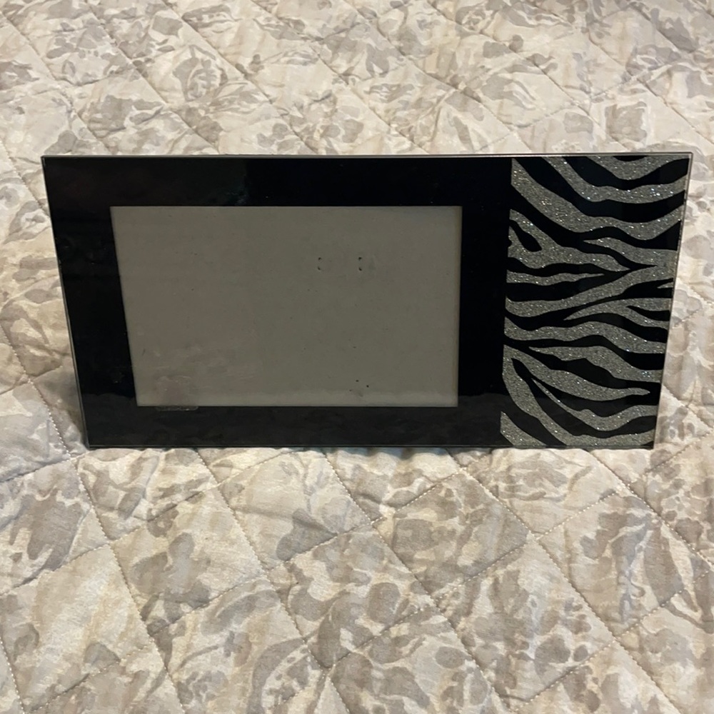 4x6 frame with zebra sparkle design